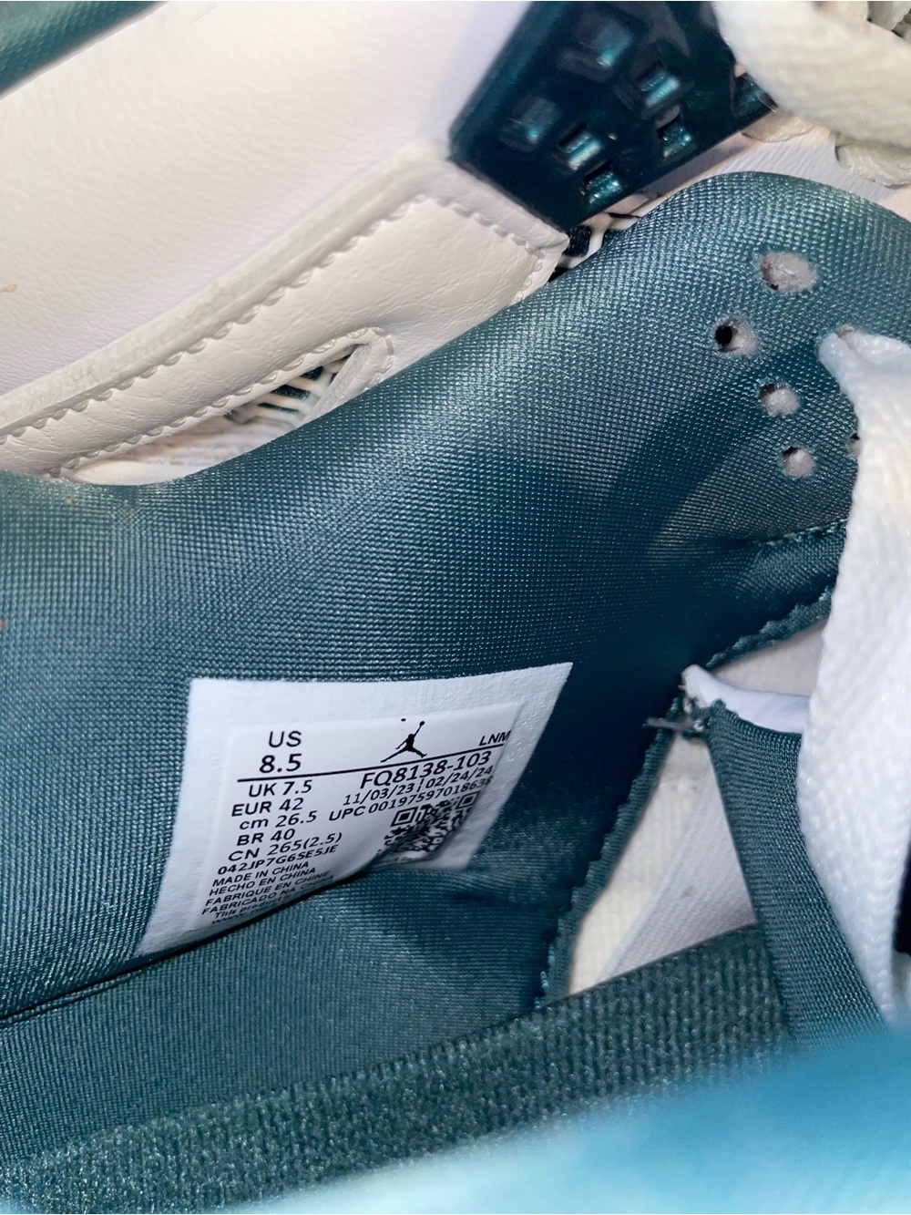 Nike Air Jordan' Oxidized White and Green Basketball Shoes Men 8.5 women 10 - Picture 9 of 13